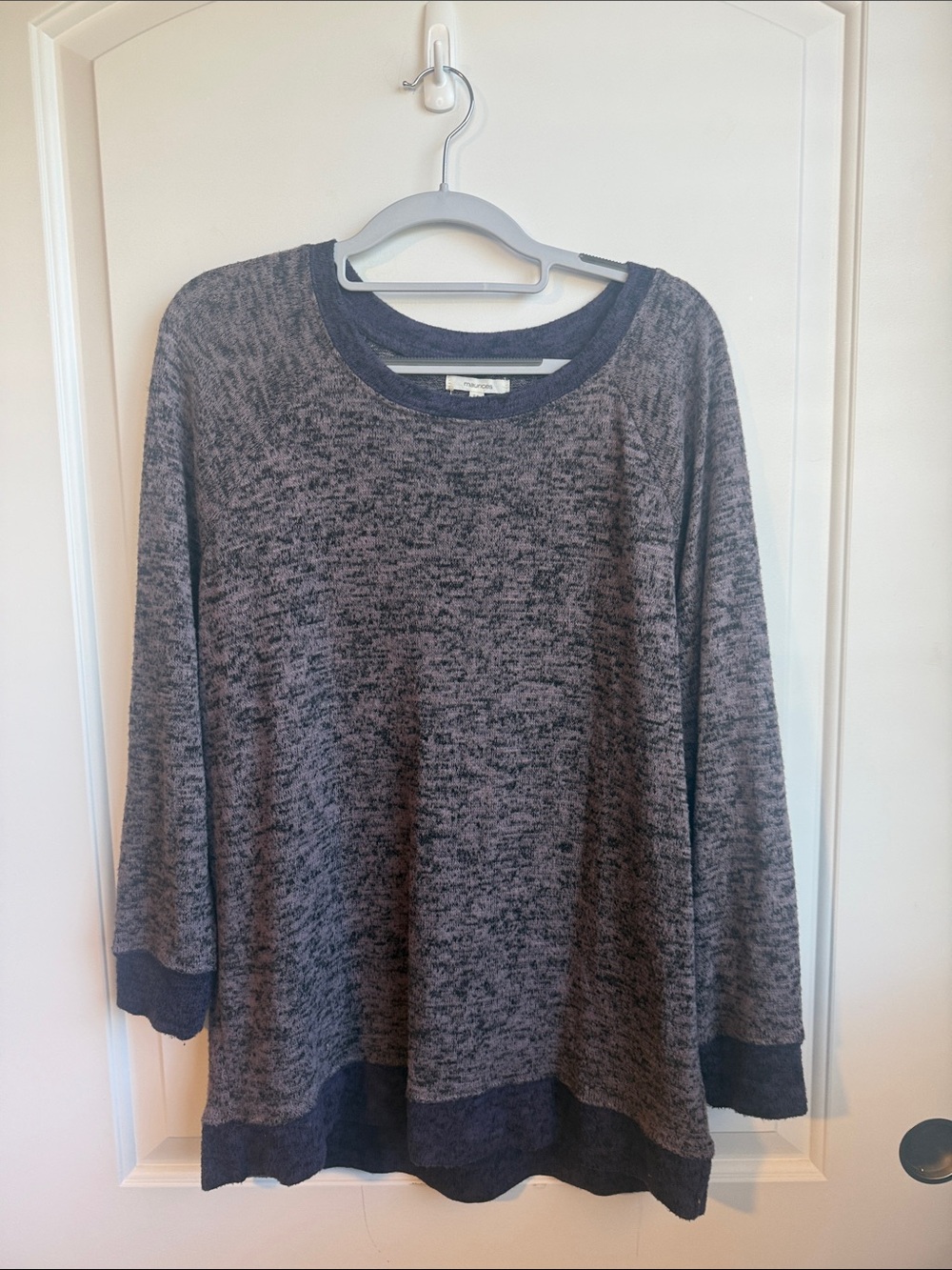 Maurices Gray Heathered Crewneck Sweater with Plum Trim